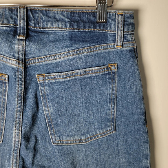 Abercrombie & Fitch Curve Love High Rise Mom Jeans | Distressed Size 29/8R NWOT - Picture 11 of 11